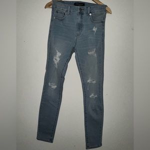 Women’s High Rise light washed jeggings